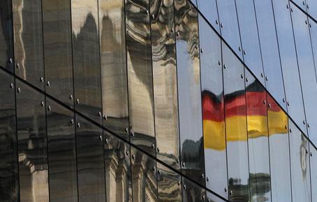 Almanya'da Yatırımcıların Ekonomiye Güveni Beklentilerin Üzerinde Geldi...