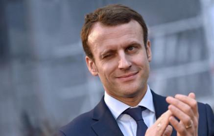 Macron'a Destek Artıyor...