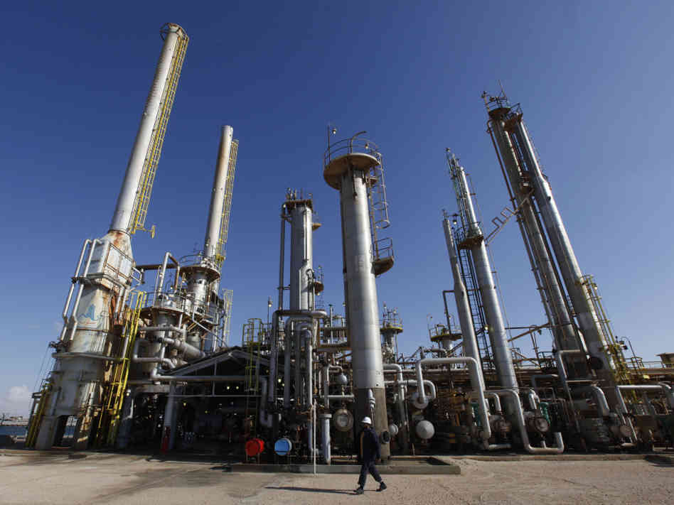 Lİbya'da Petrol Üretimi...
